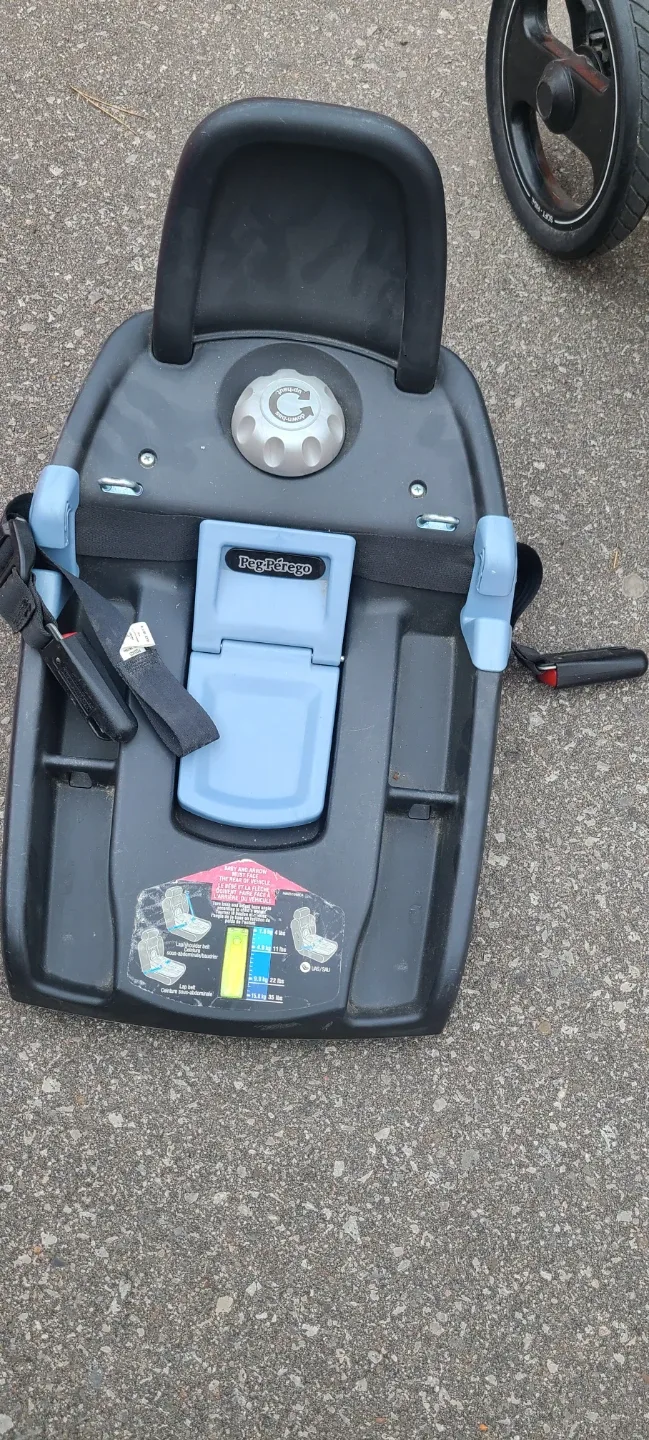 Peg Perego Viaggio Car Seat & Stroller 🥕 image indicator(3)