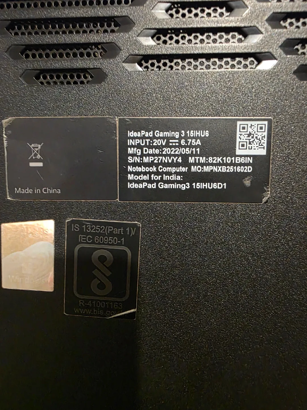 Lenovo IdeaPad Gaming 3 15IHU6 Laptop image indicator(3)