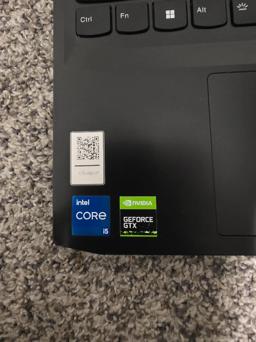 Lenovo IdeaPad Gaming 3 15IHU6 Laptop image indicator(4)