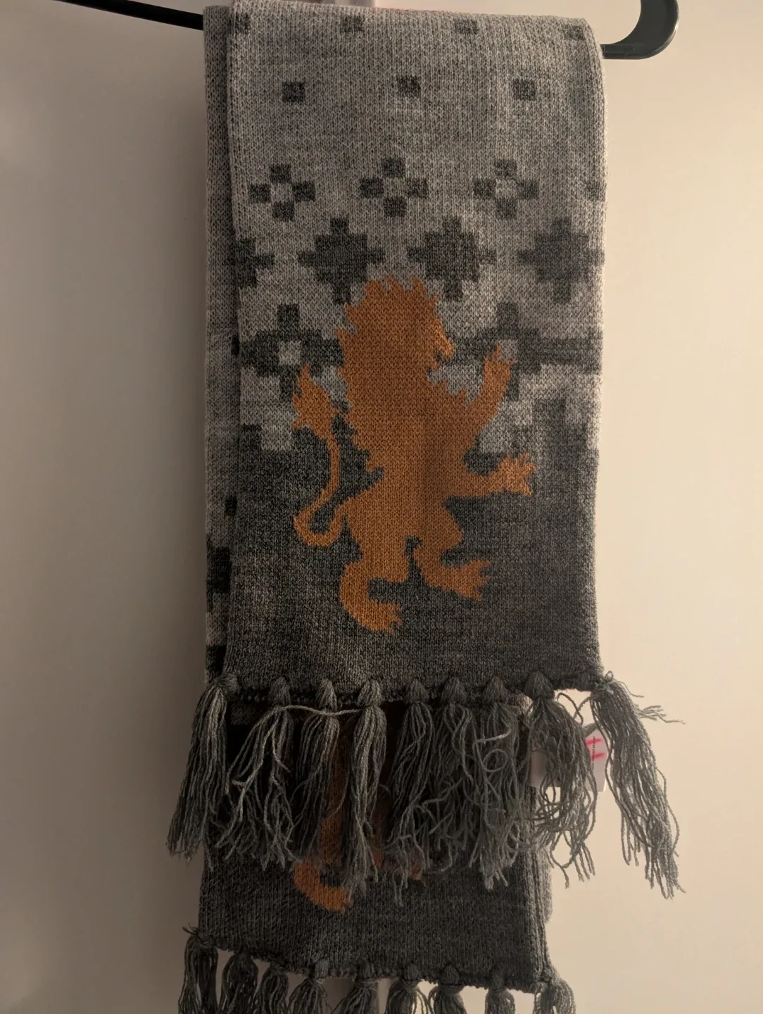 Gryffindor Scarf - Harry Potter thumbnail
