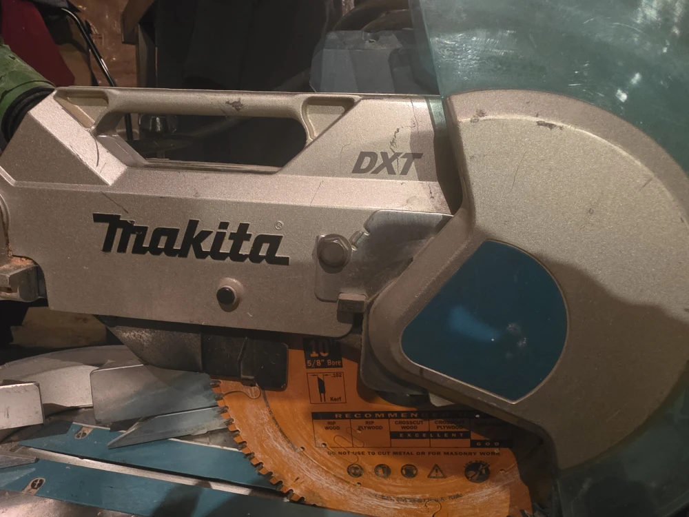 Makita DXT Miter Saw 10 inch - photo 2