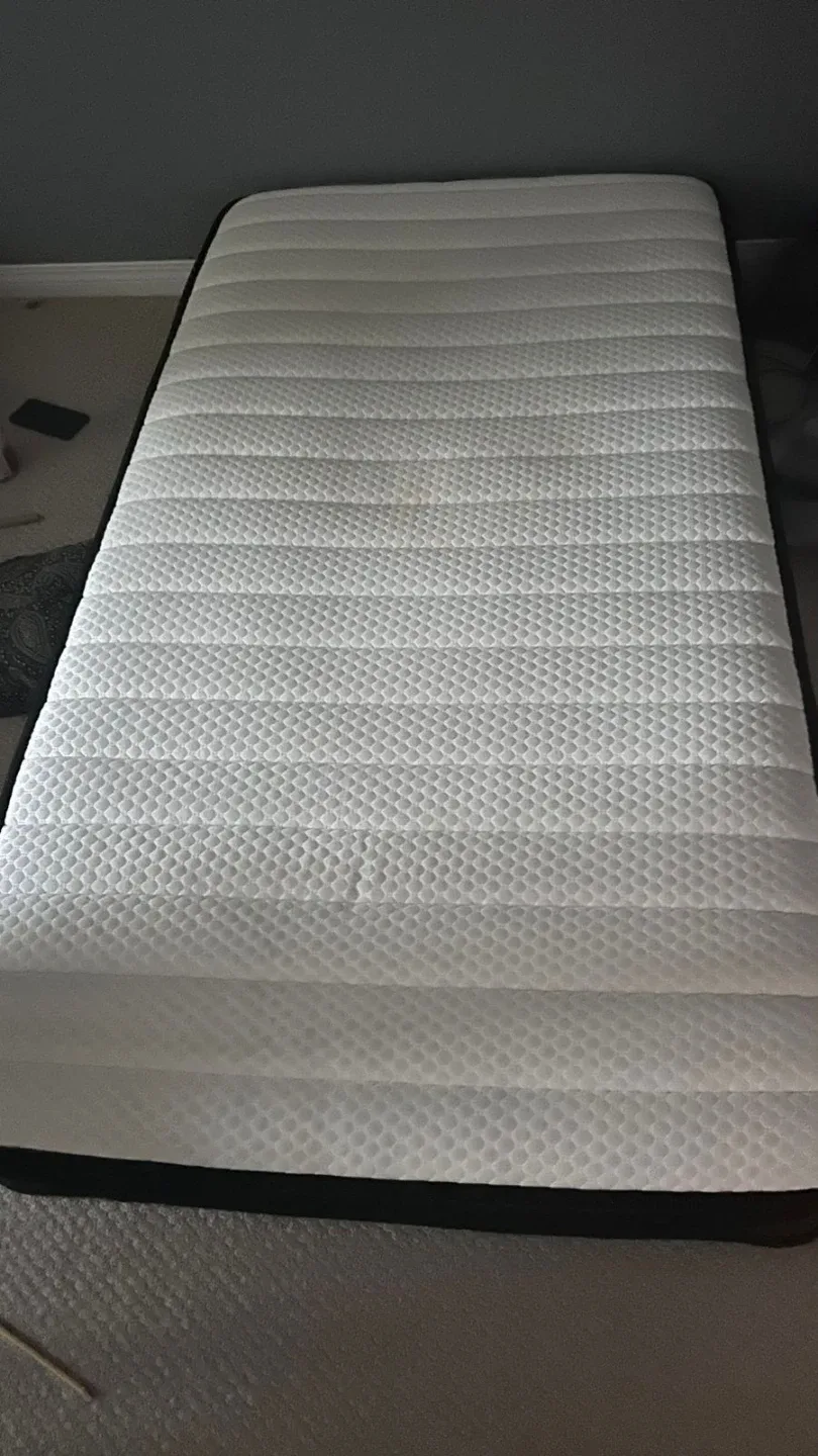 Single/Twin Crayan Mattress thumbnail