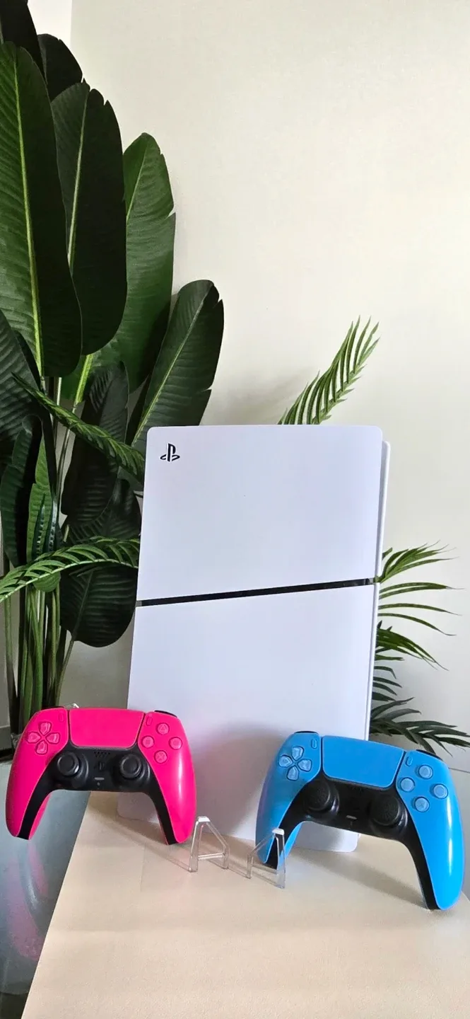 PlayStation 5 Slim Disc Console thumbnail