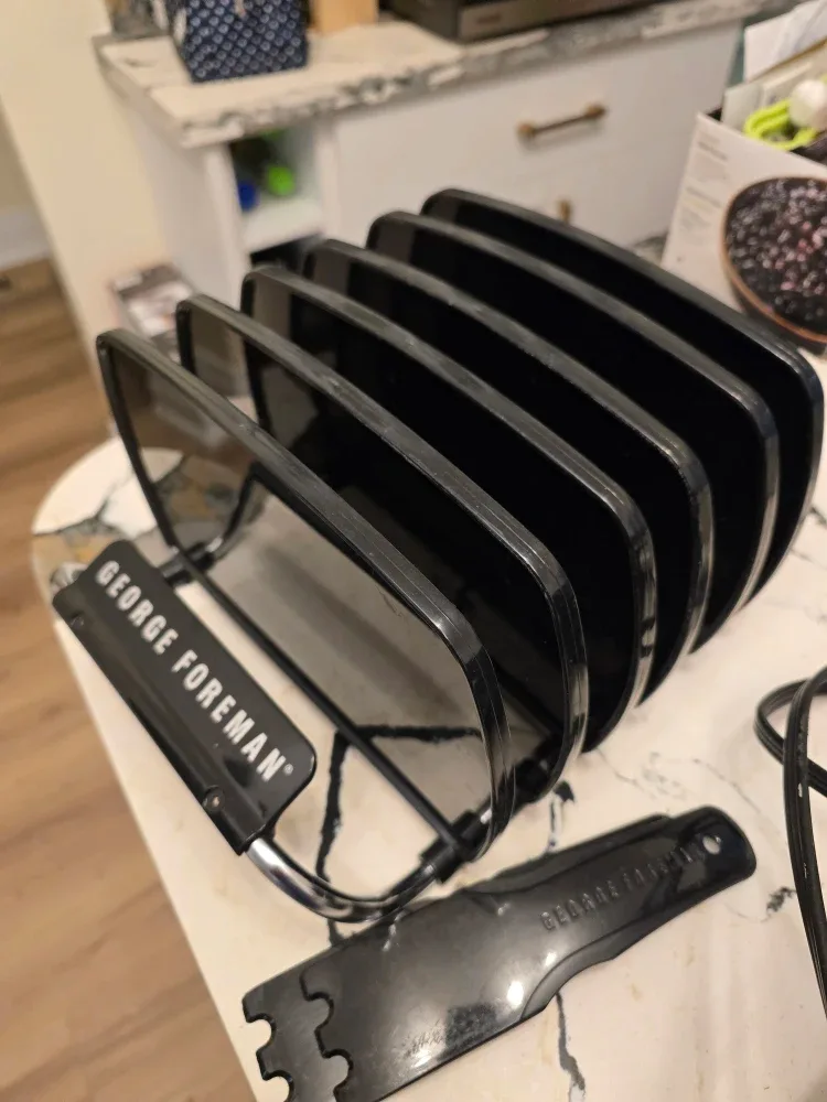 George Foreman Grill with Interchangeable Plates image indicator(8)