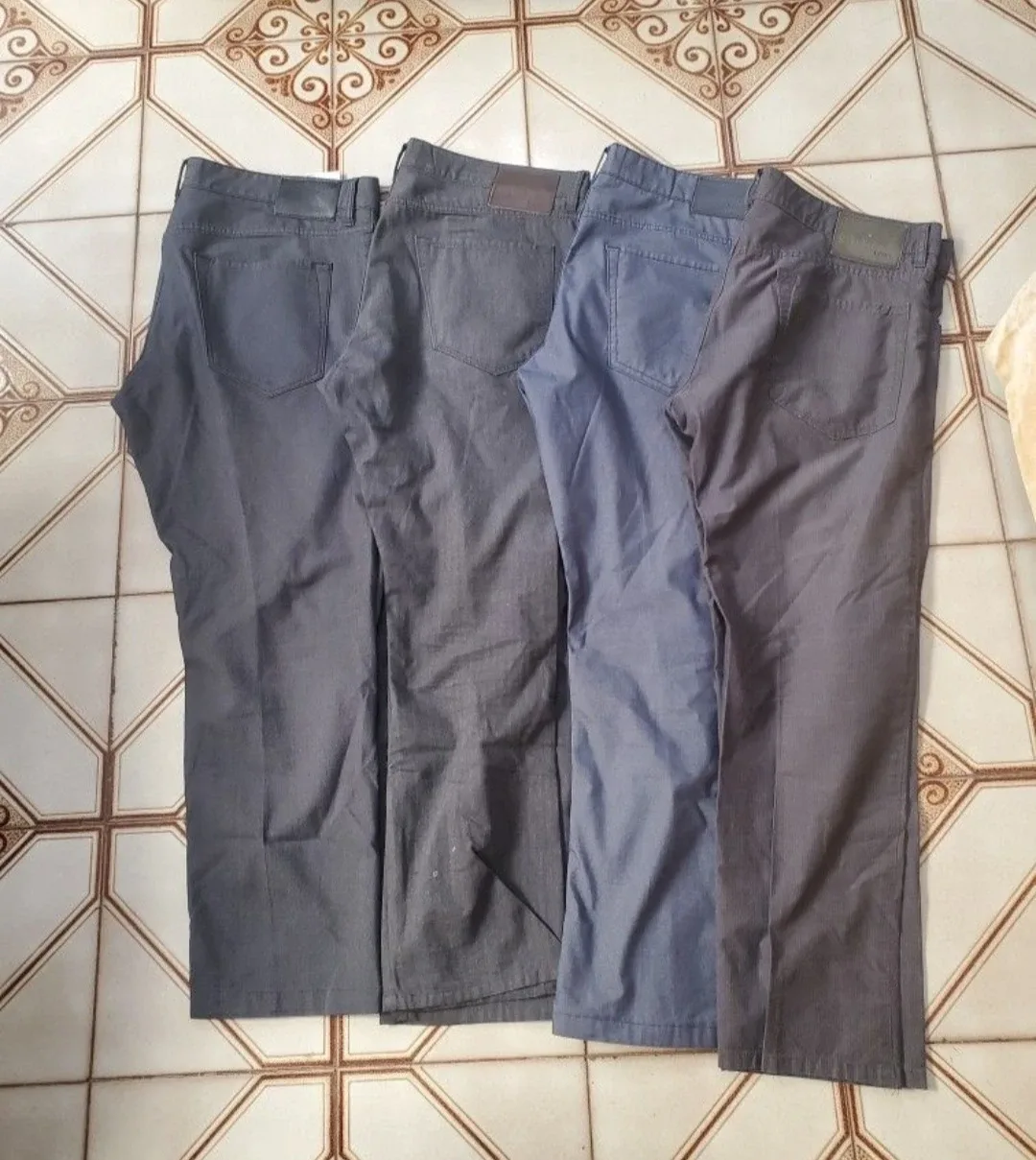 4 Boss pants size 38x30 thumbnail