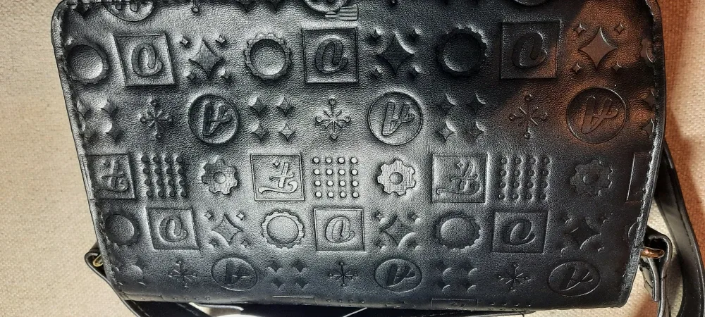 New FAO Schwarz Fifth Ave Kids Handbag image indicator(3)