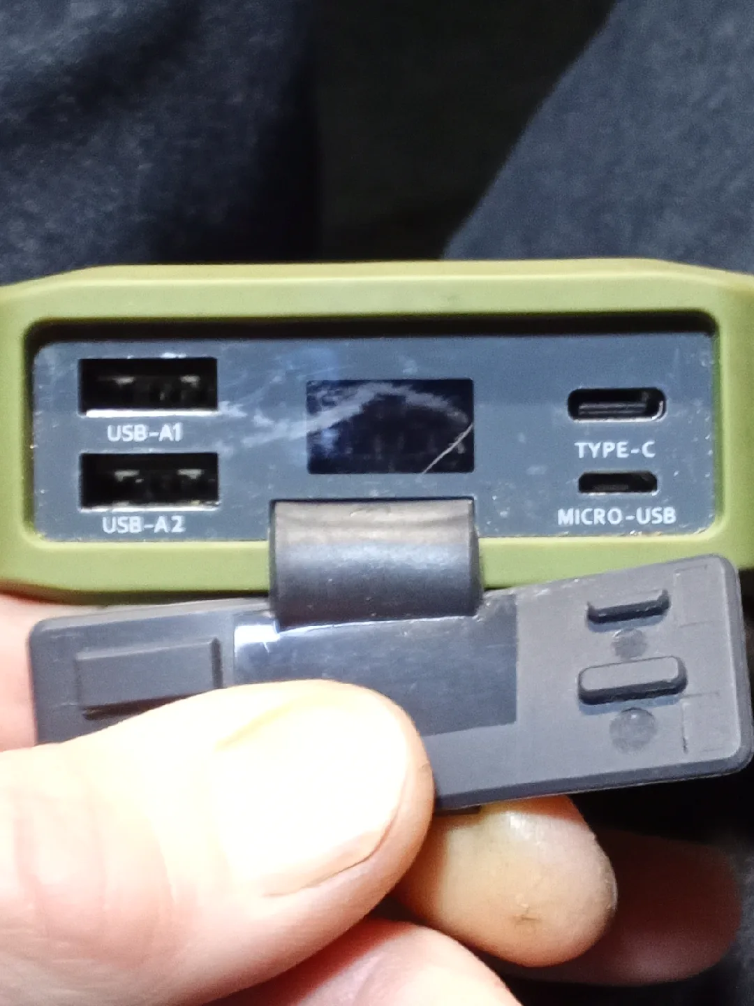 Swiss Tech 20000mAh Power Bank image indicator(2)