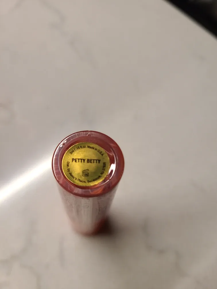 Juvia's Place Petty Betty Lip Gloss image indicator(2)