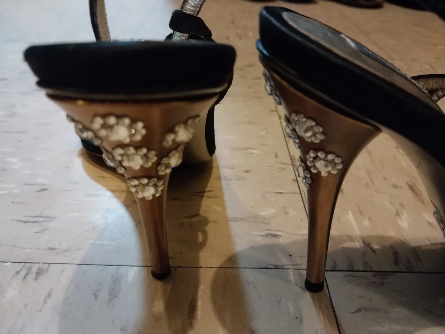 VINTAGE ab fab Dolce & Gabbana Black Heels Size 38.5 image indicator(5)