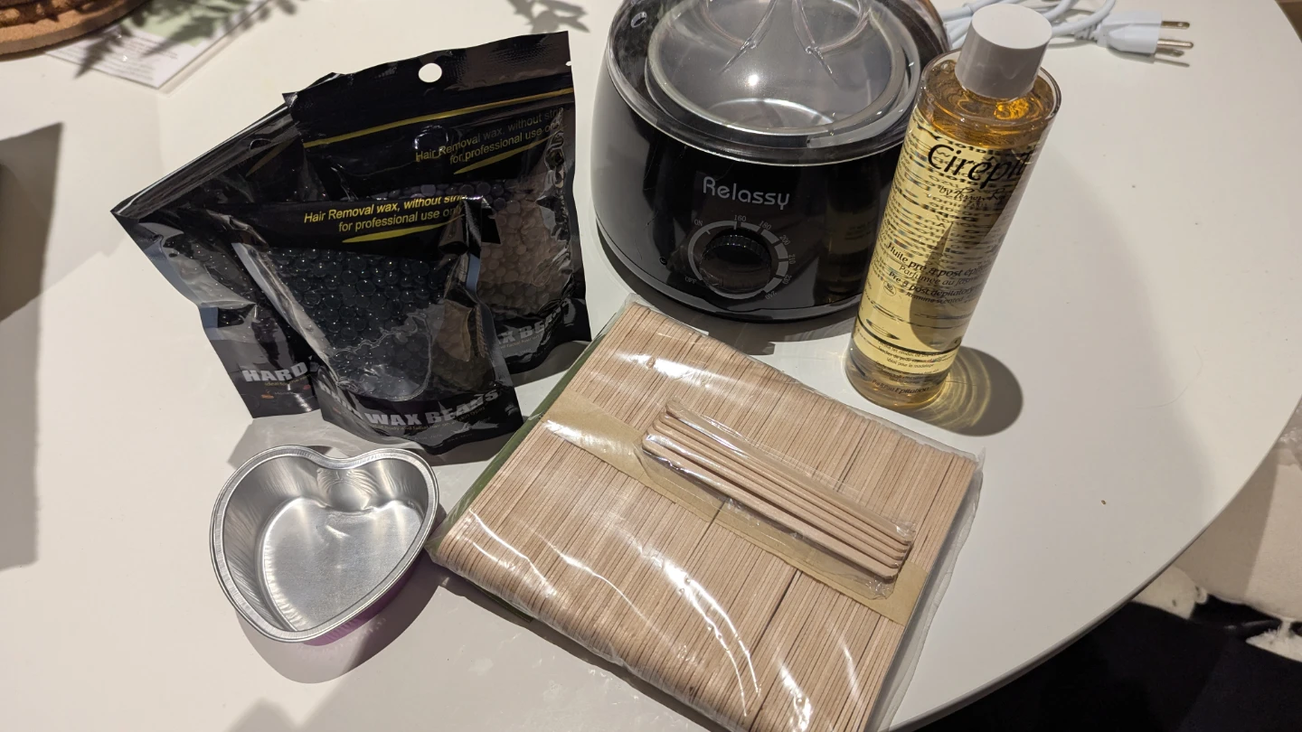Relassy Wax Warmer Kit + Accessories
