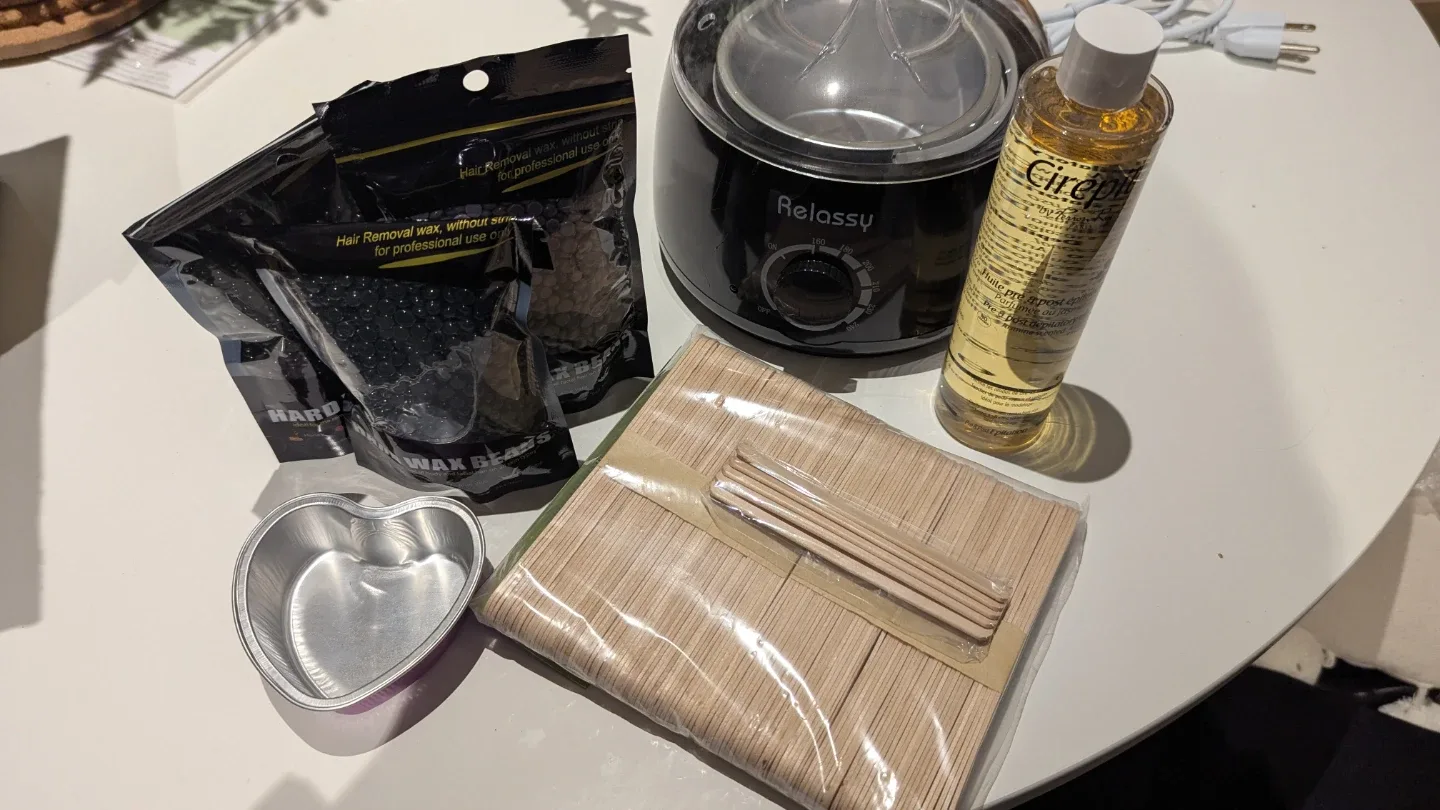 Relassy Wax Warmer Kit + Accessories