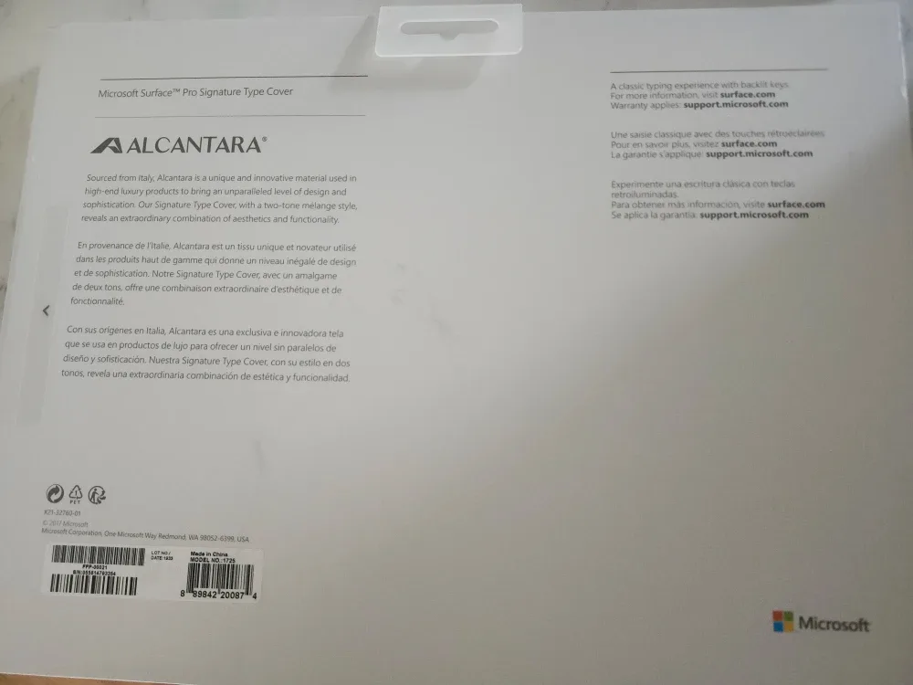 Microsoft Surface Pro Alcantara Signature Type Cover - New image indicator(2)