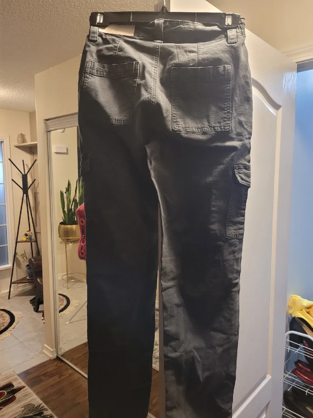 American Eagle Cargo Pants - Size 00, Olive Green thumbnail