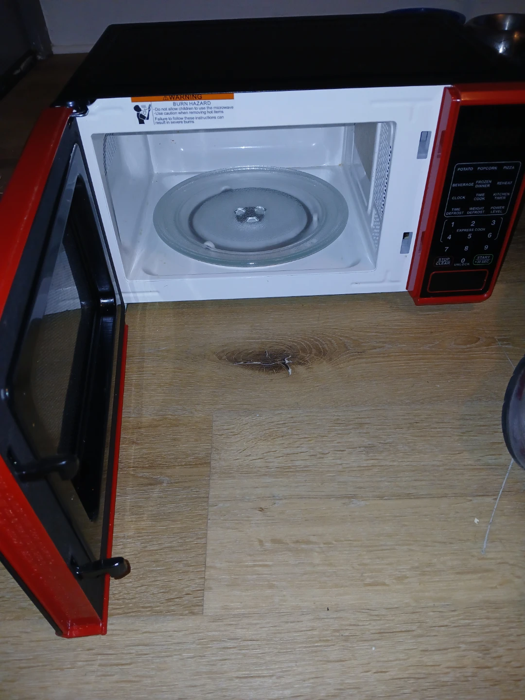 Red Microwave Oven - photo 2