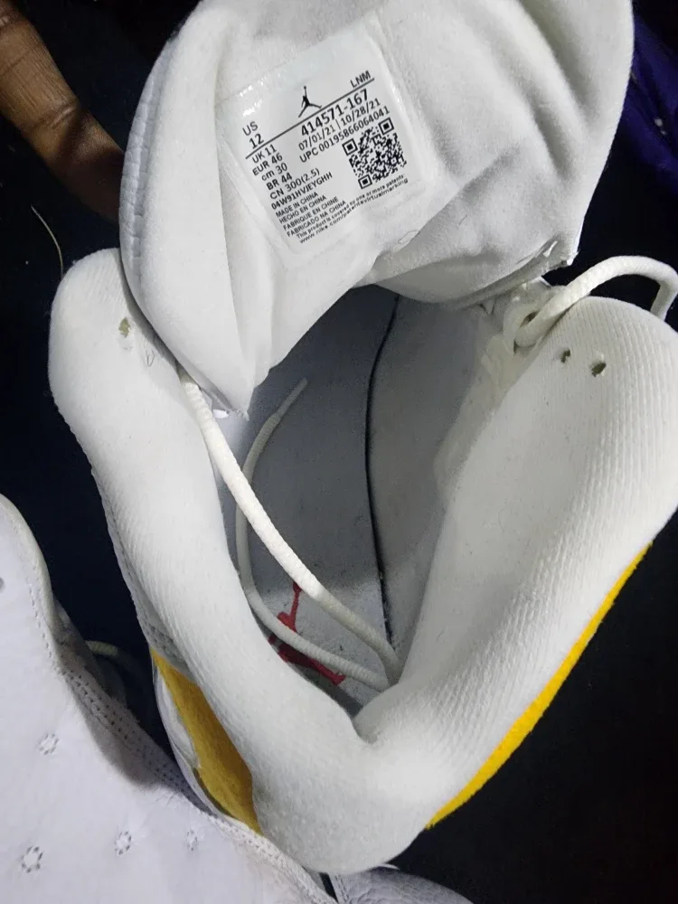 Jordan 13 Retro White/Yellow Size 12 image indicator(4)