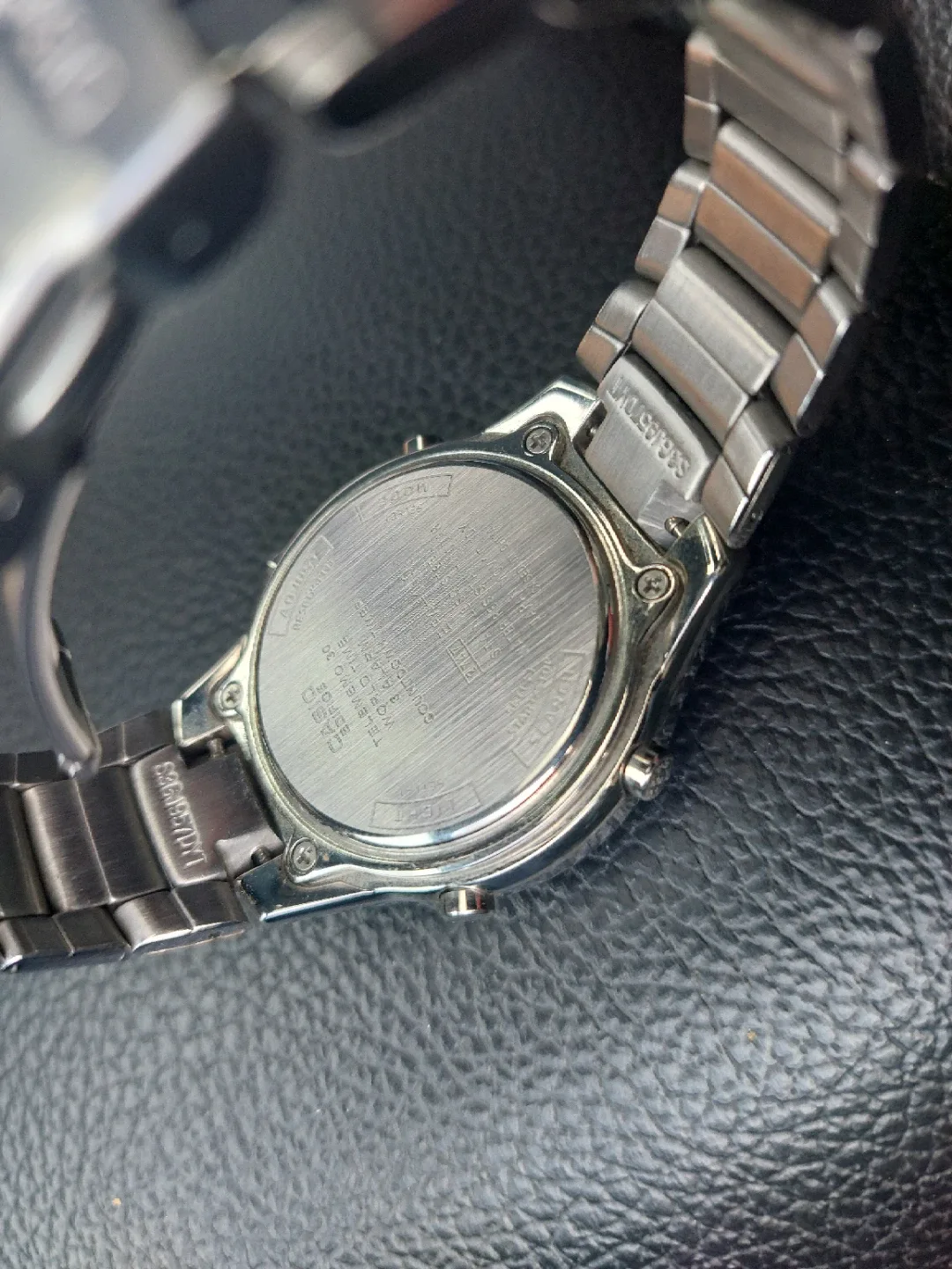 Casio Edifice Illuminator WR100M Watch image indicator(2)