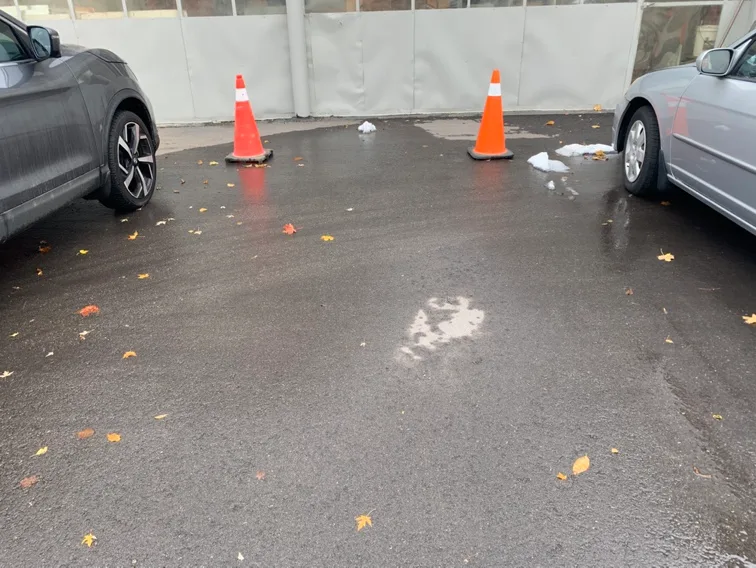 Parkings avail.. For car, SUV, Rv. Up to 20ft Horner/30th st.🥕🥕 image indicator(2)