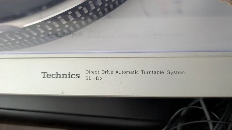 Technics SL-D2 Direct Drive Turntable image indicator(3)