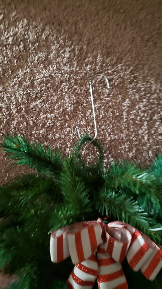 2 Teardrop Swags and 3-13,11,18 in round Christmas Wreaths - photo 3