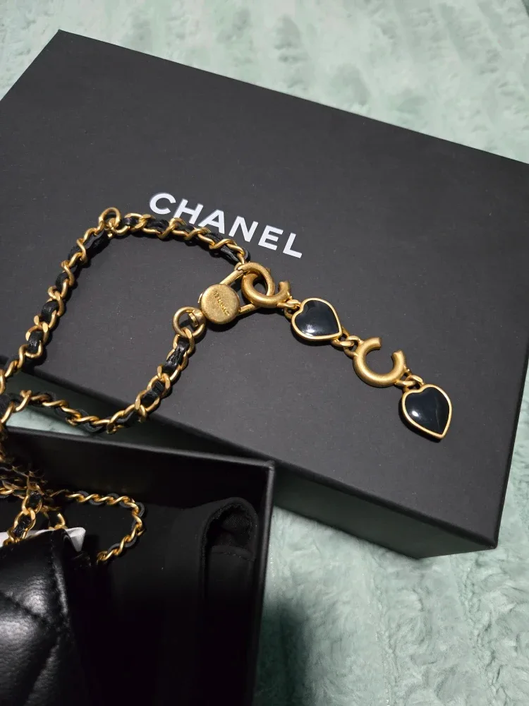 Chanel Black Mini Flap Bag with Chain image indicator(2)