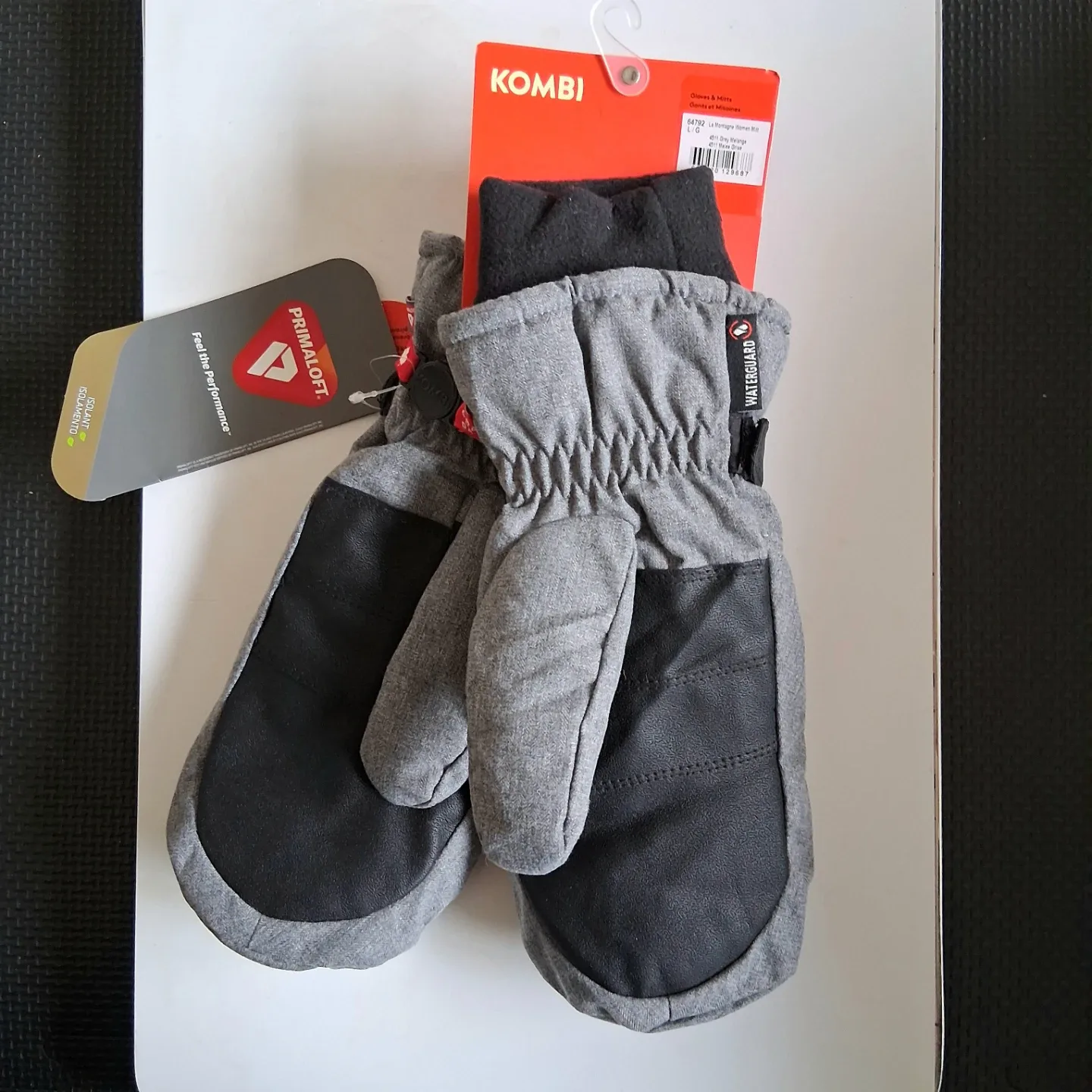 KOMBI Mitts Women Sz L, New with Tag