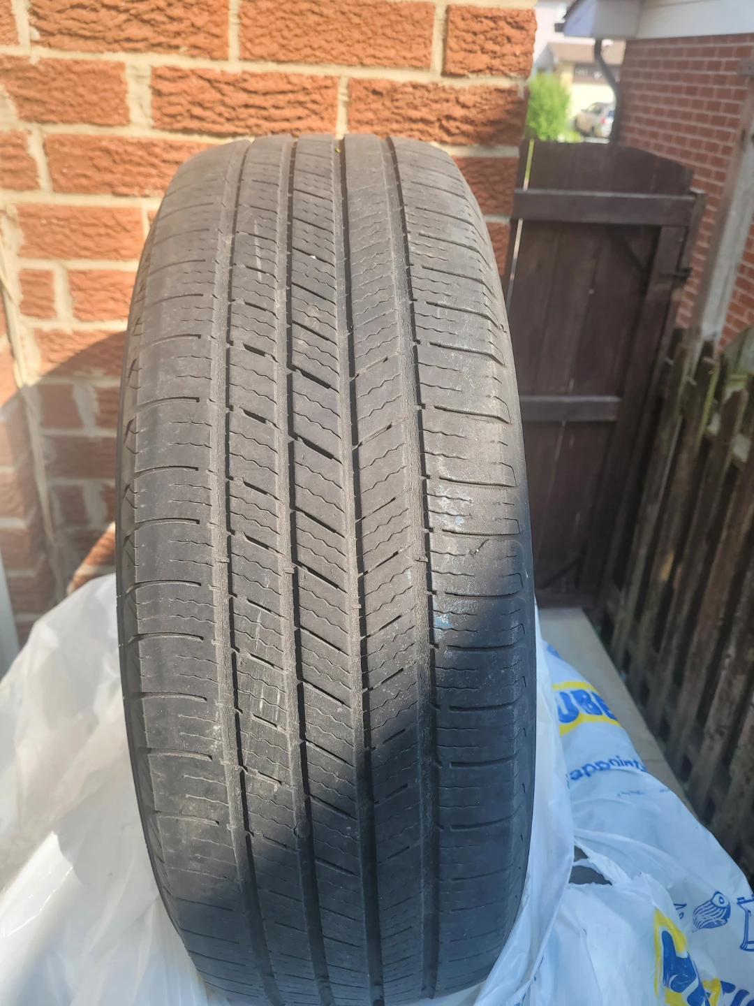 Michelin 225/65R17 Tire - photo 2