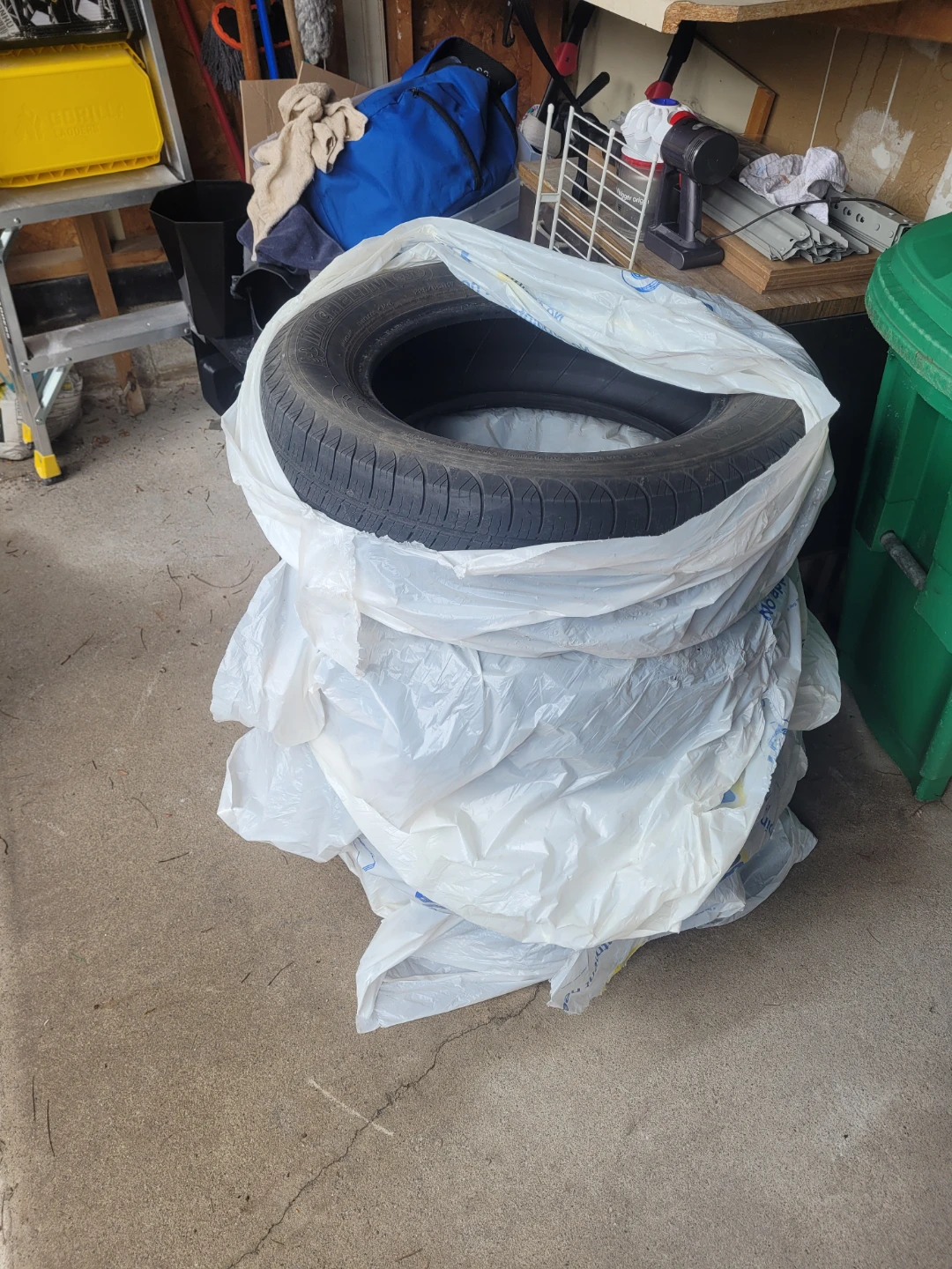 Michelin 225/65R17 Tire - photo 4