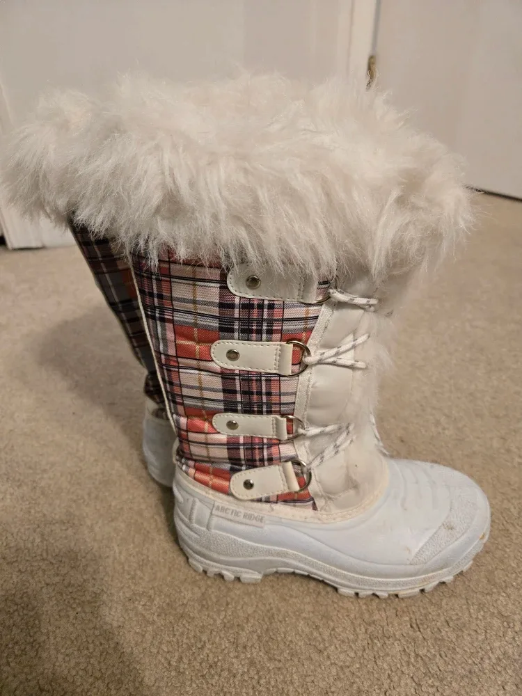 Arctic Ridge Plaid & White Winter Boots