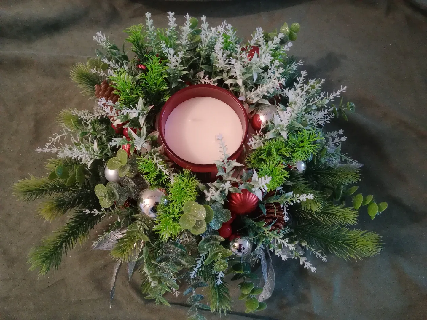 Winter/Christmas Candle Centerpiece image indicator(4)