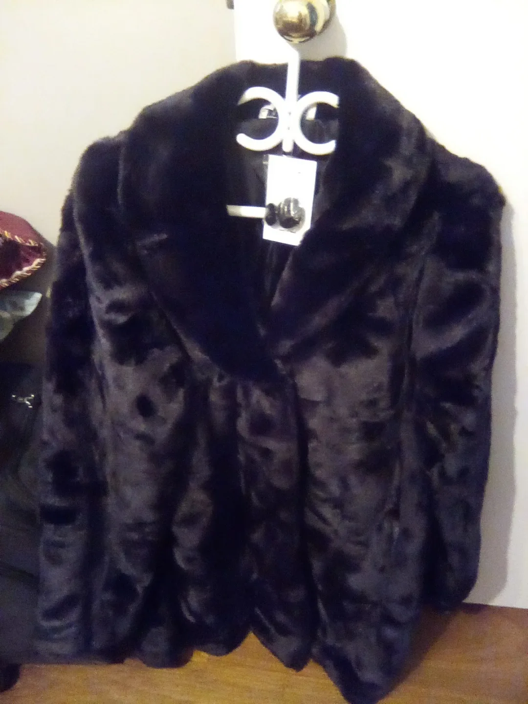 Brand New ladies' faux fur winter coat size XL
