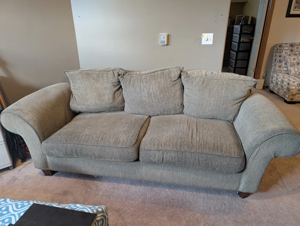 Comfortable Loveseat Sofa - Good Condition!