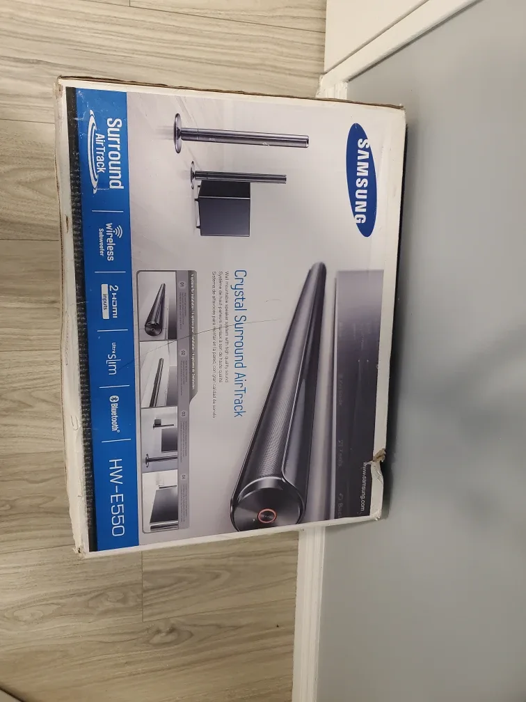 Samsung HW-E550 Surround AirTrack Soundbar