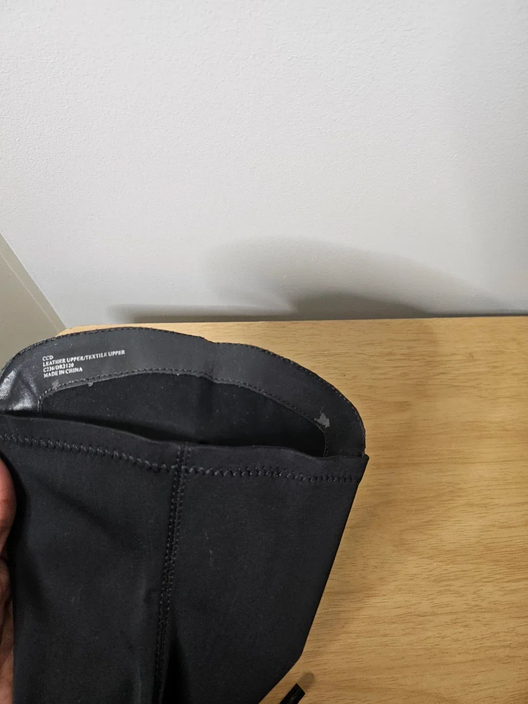 Over-the-Knee Black Boots image indicator(4)