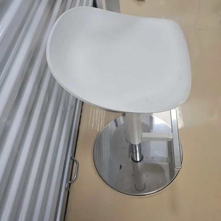 Heavy duty, solid, white and chrome Swivel Bar Stool image indicator(2)