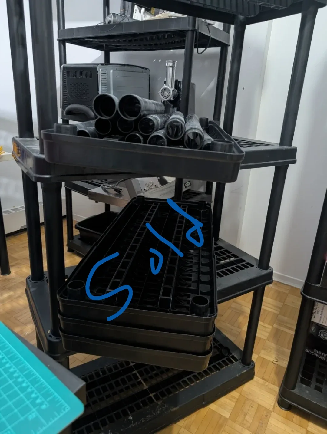 Black Plastic Shelving Unit image indicator(4)