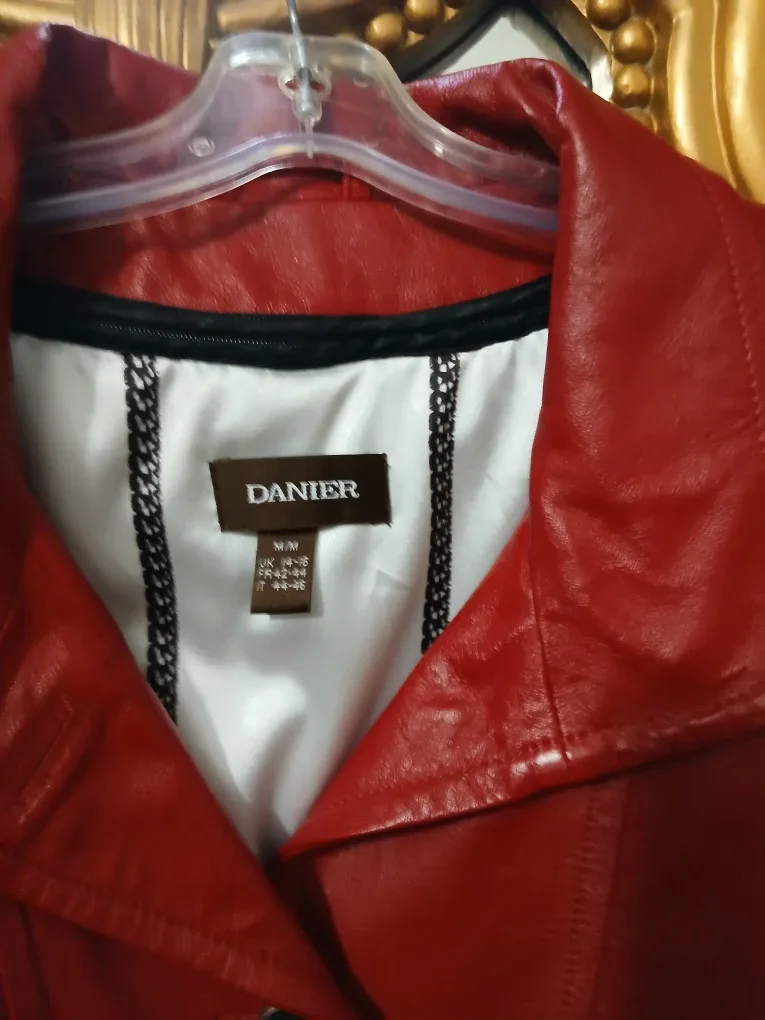 Danier Red Leather Jacket Size M/M image indicator(5)