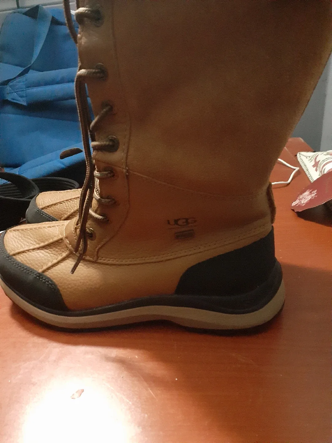 UGG Adirondack III Brown Leather Boots image indicator(3)