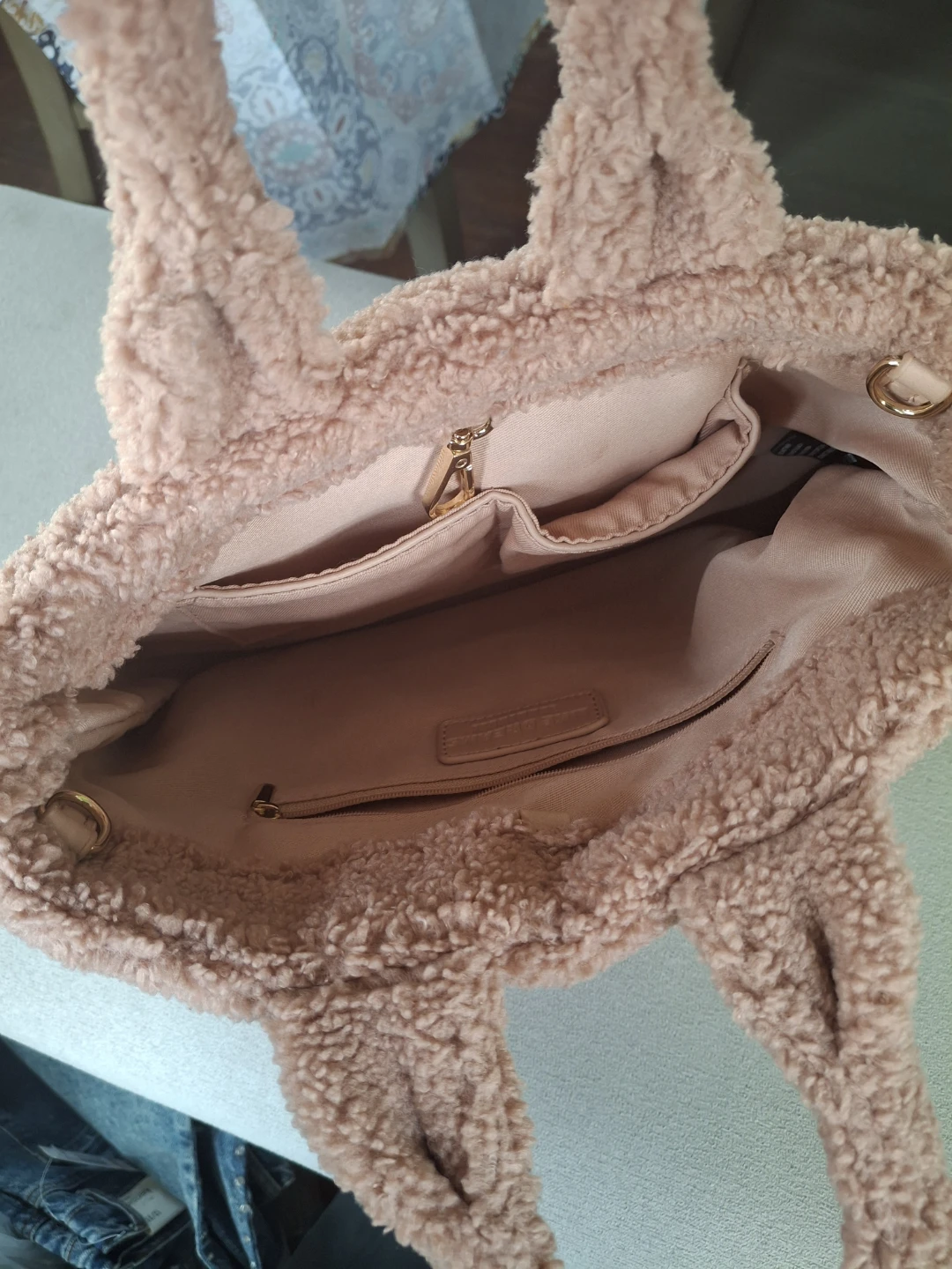 Fuzzy Tote Bag - Cute & Stylish - photo 2