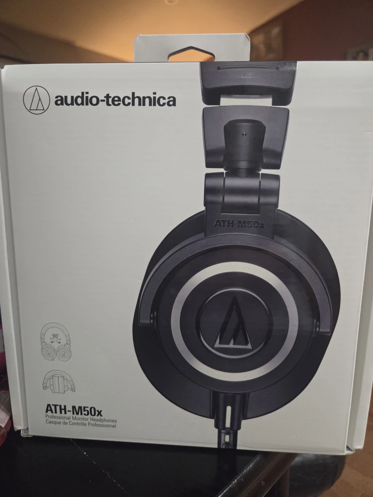 Audio-Technica ATH-M50x Professional Monitor Headphones