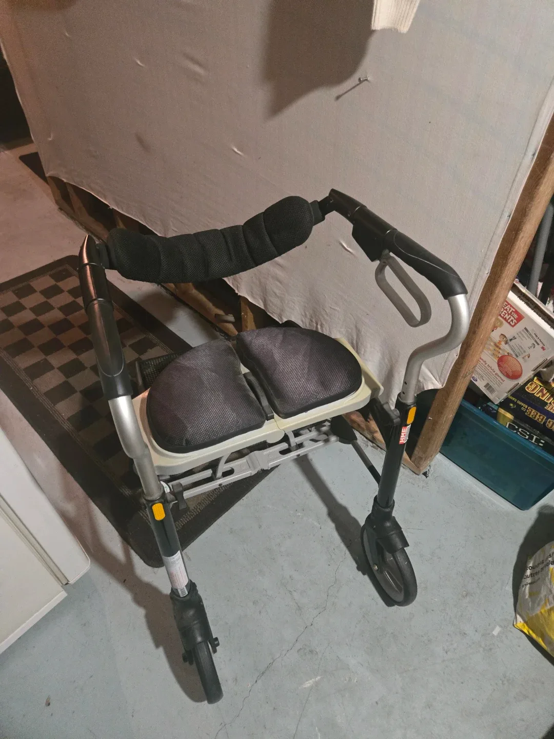 Evolution Xpresso Lite Tall C Walker image indicator(4)