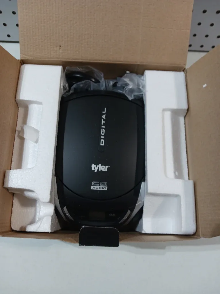 Tyler TAU101-SL CD/CD-R Boombox - New in Box! image indicator(2)