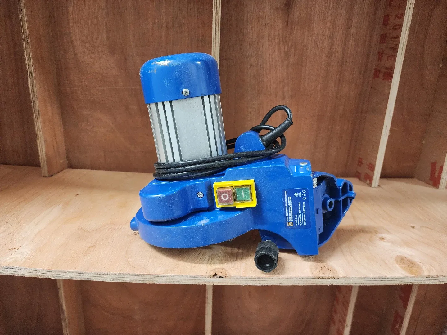 Power Fist Bench Mount Electric Chainsaw Sharpener image indicator(2)