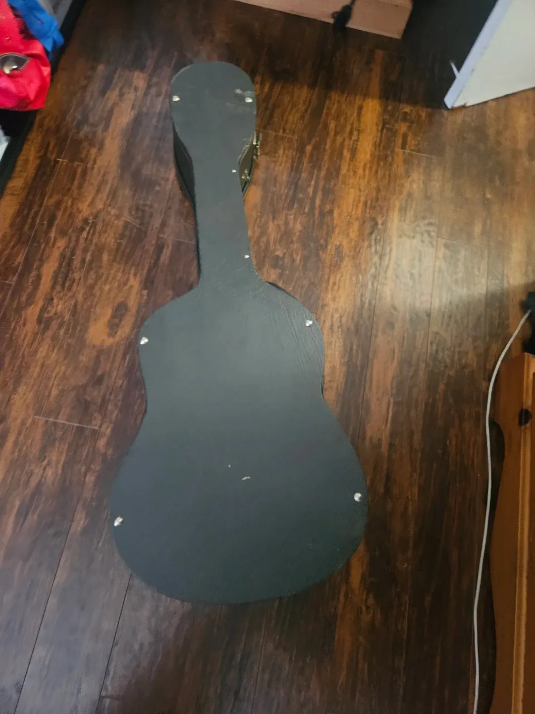 Guitar Case image indicator(5)