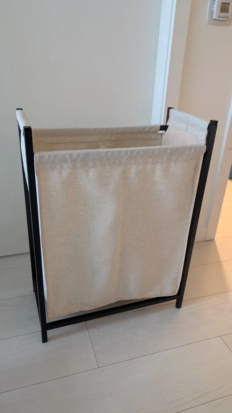 IKEA ENHET Laundry Basket with Frame image indicator(2)