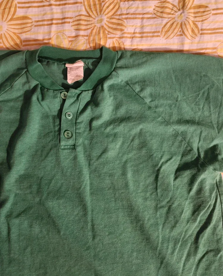 Green and purple vintage 90s baseball tee image indicator(3)