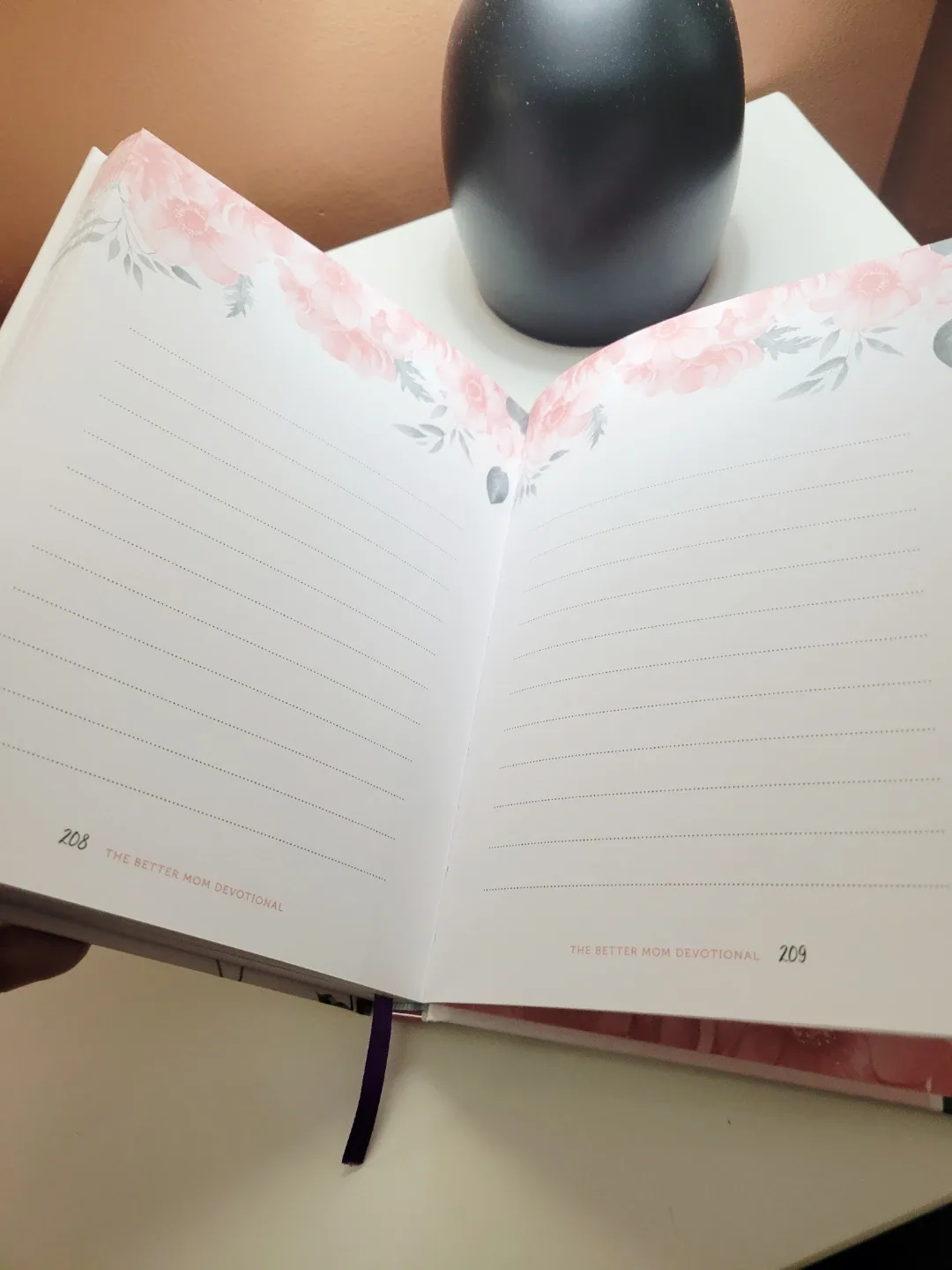 Devotional Journal for Mom image indicator(5)