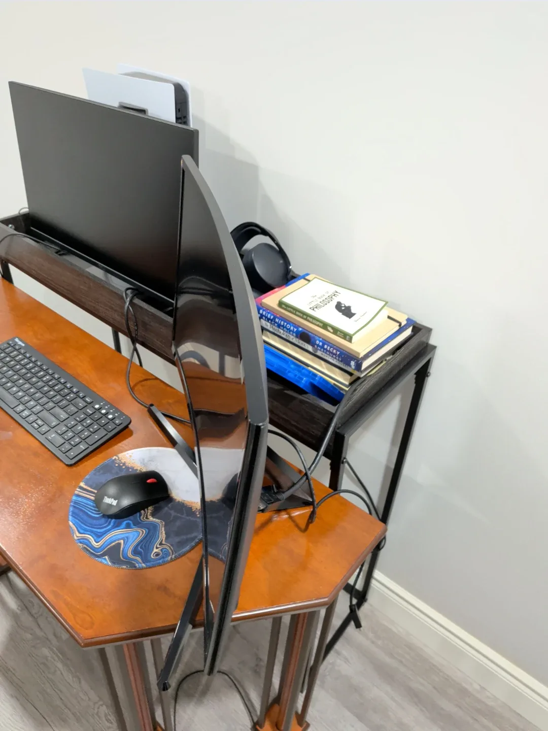 Samsung C24RG50FQN 24" Curved Gaming Monitor image indicator(4)