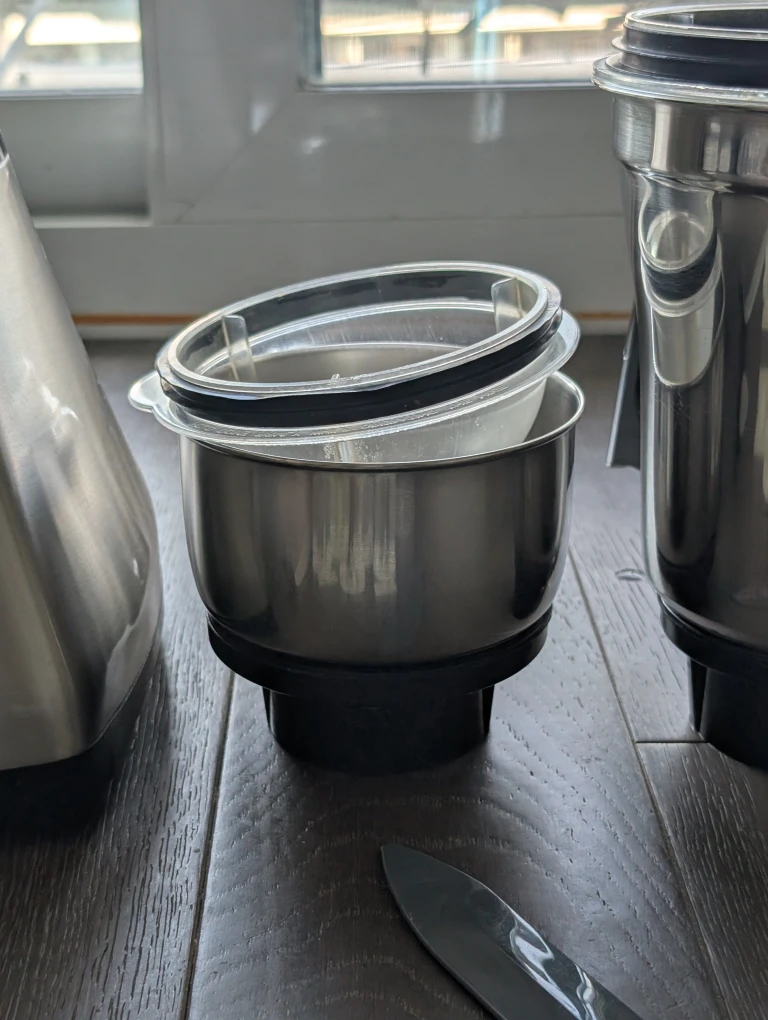 Preethi Steele Mixer Grinder - photo 4