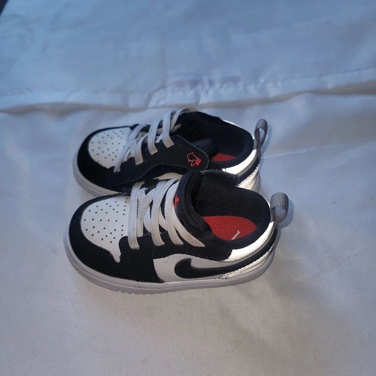 Nike Air Jordan 1 Toddler Shoes - Black/White