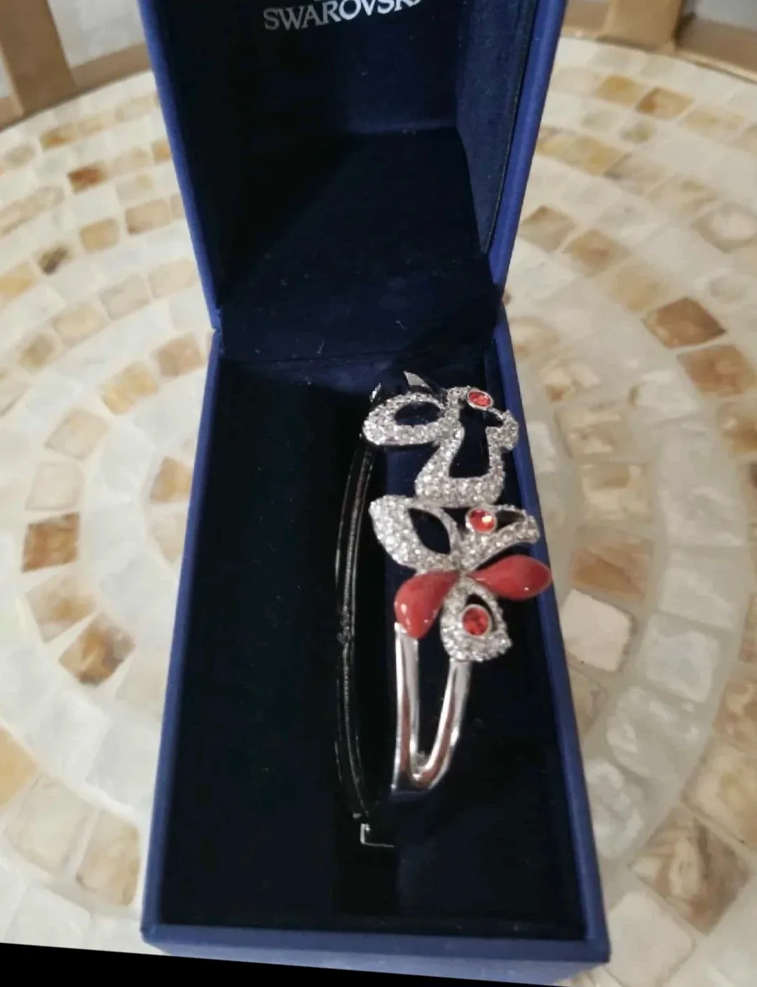 Swarovski Bangle Bracelet image indicator(6)